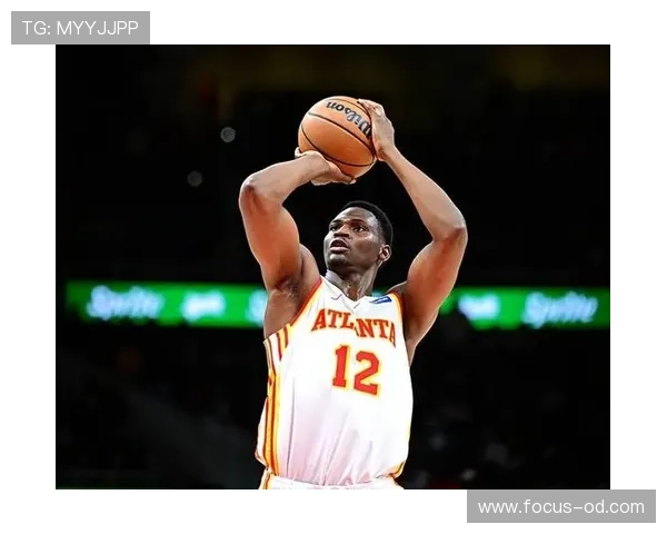 拉塞尔·威斯布鲁克利用反击冲击内线提升衔接段效率