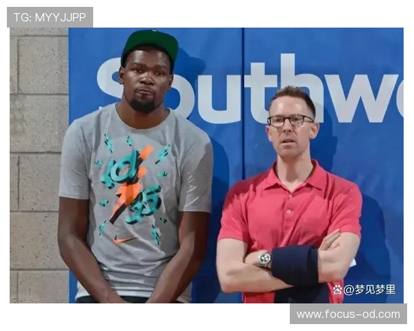 杜兰特家的狗吃的都比我一个月工资多