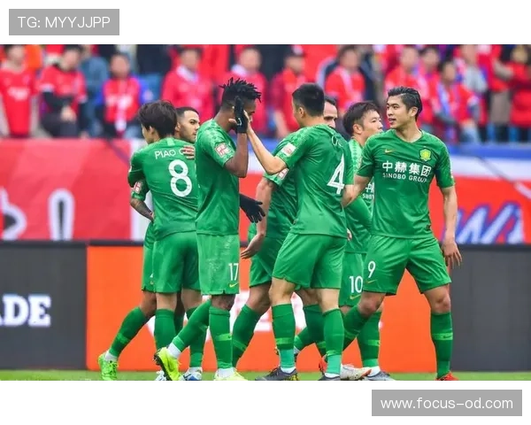 北京国安争冠呼声再起，近期表现波动是否对赛季走势形成制约