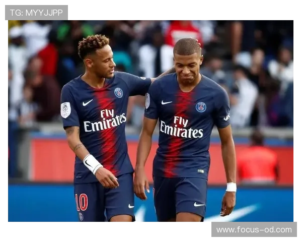 内马尔持球突破与过人能力解析：单兵爆破是否已达顶级